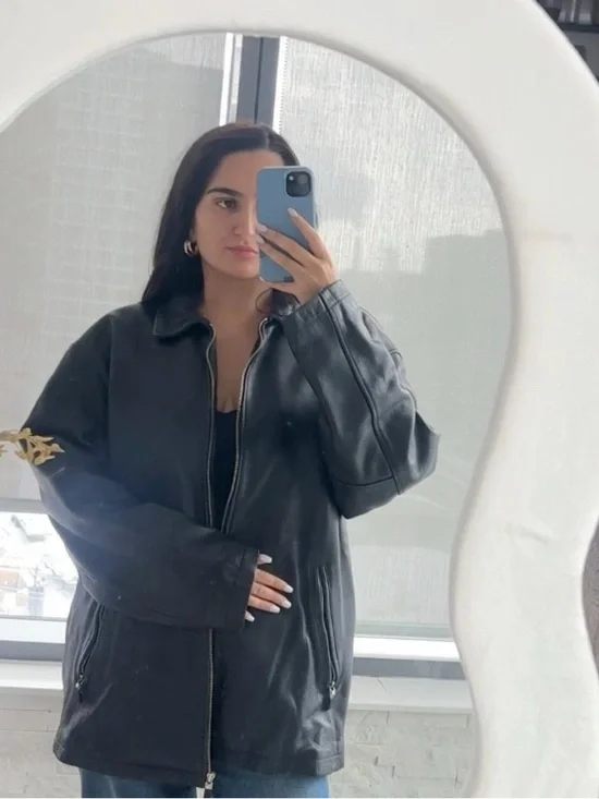 Danier Black Leather Zip-Front Jacket - Picture 9 of 9